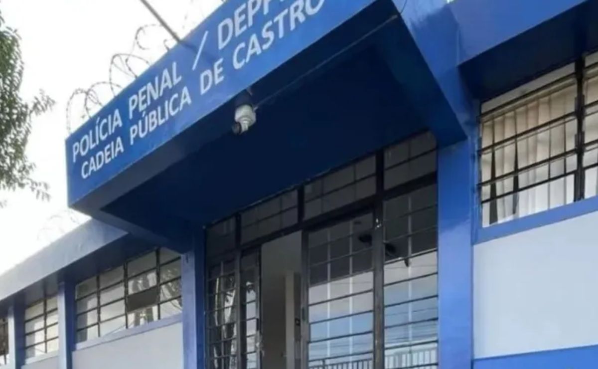 Presos fogem de cadeia em Castro, comemoram liberdade ao comprar cerveja e final surpreend